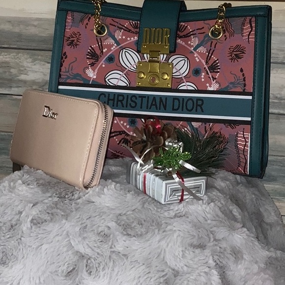 Handbags - Beautiful CD Bag